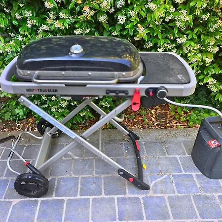 4 Bedrooms Garden Bbq Close To Lille Βίλα *